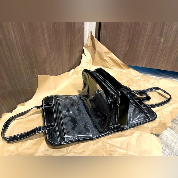 Makeup / Toiletries Bag - Picture 5 of 5